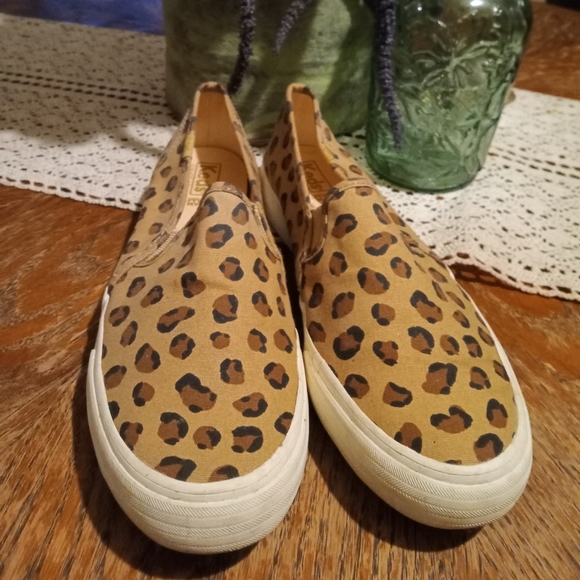 Keds Cheetah Print Slip On Sneakers - Picture 1 of 6